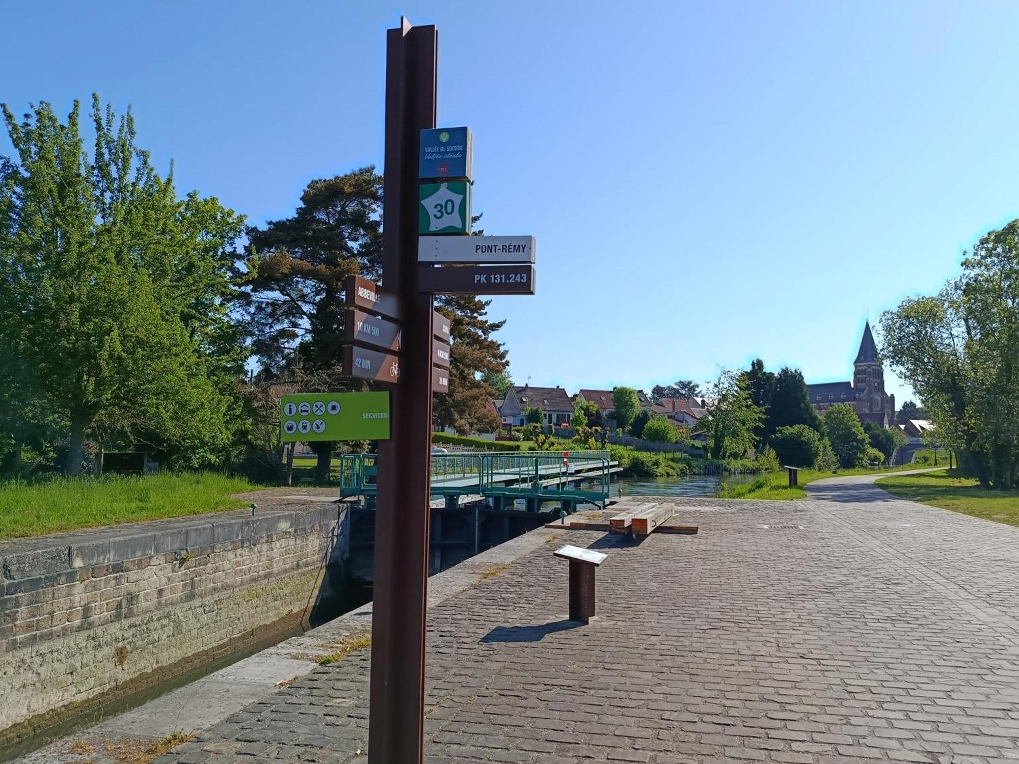 Aux 10 Ponts - Gite Aux Abords Du Fleuve La Somme - La Mer A 30 Min - La Nuit Pour 6 Voyageurs Eksteriør billede